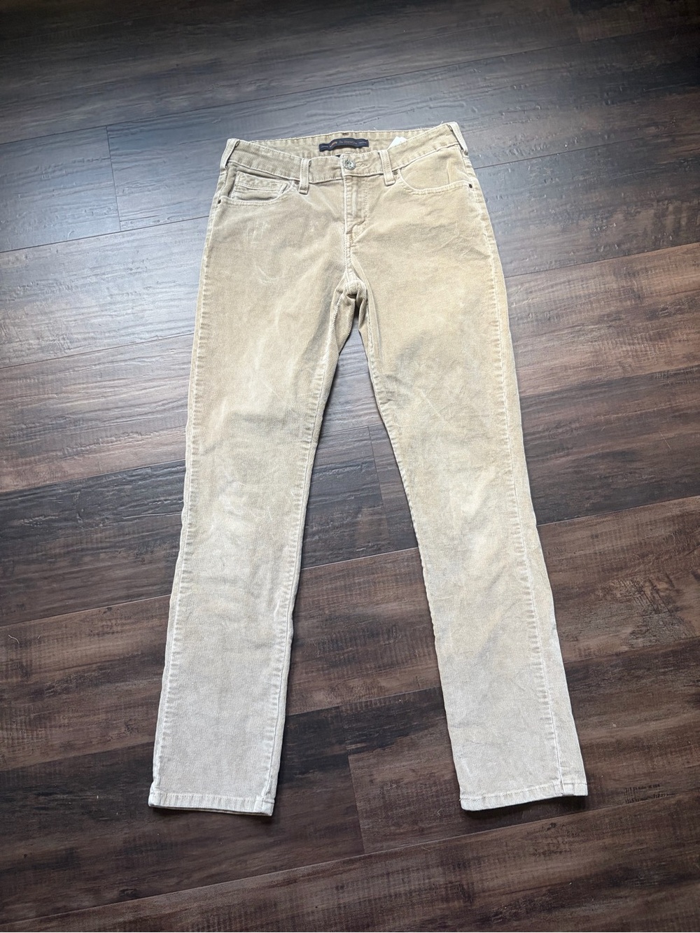 Levi Women's tan Corduroy Jeans mid rise skinny size 4M